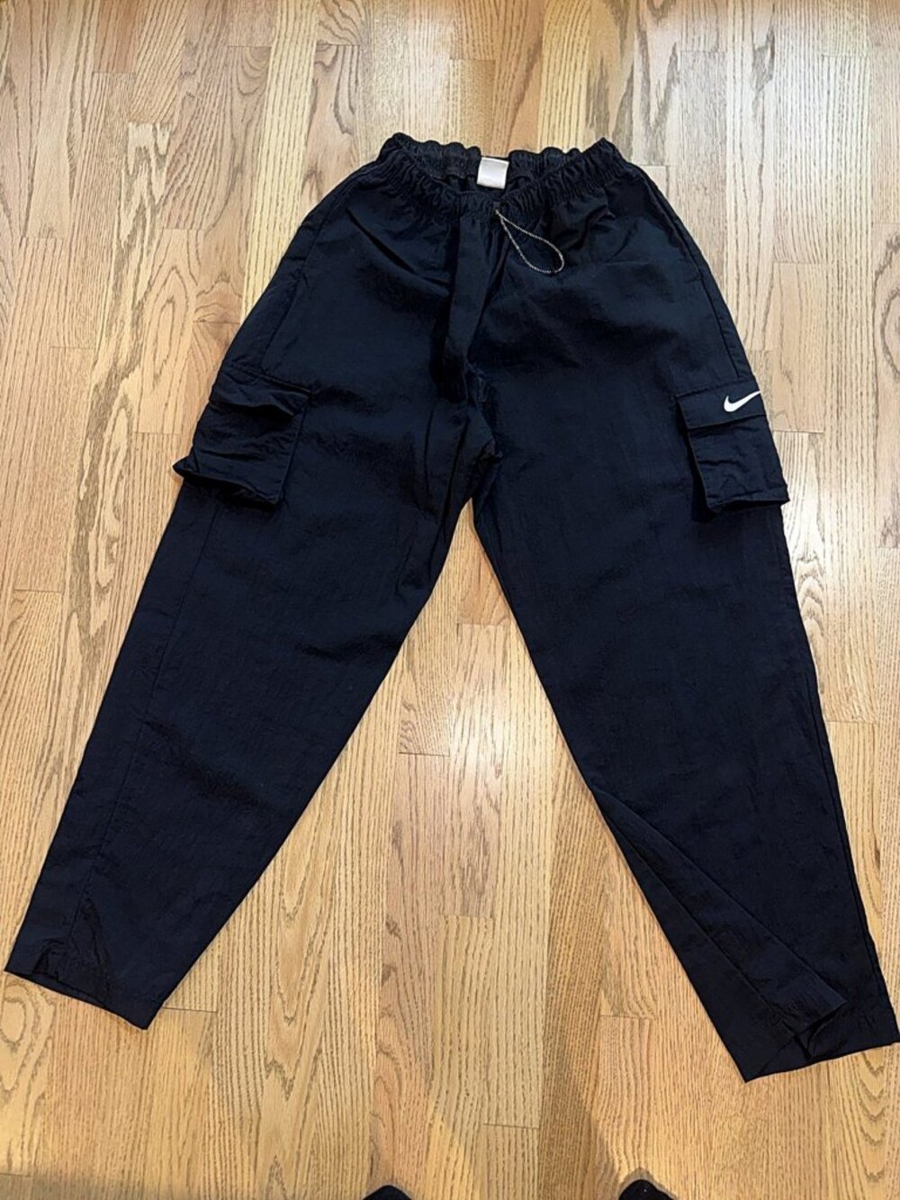 Nike Sportswear Essential High Rise Woven Cargo Pants Black DO7209-010 M